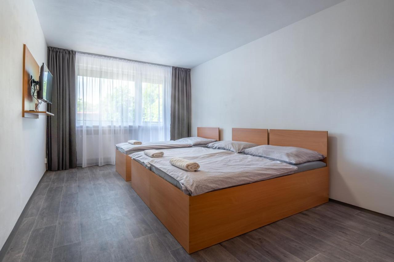 Apartmany A Studia Zamecky Park Litvínov Buitenkant foto